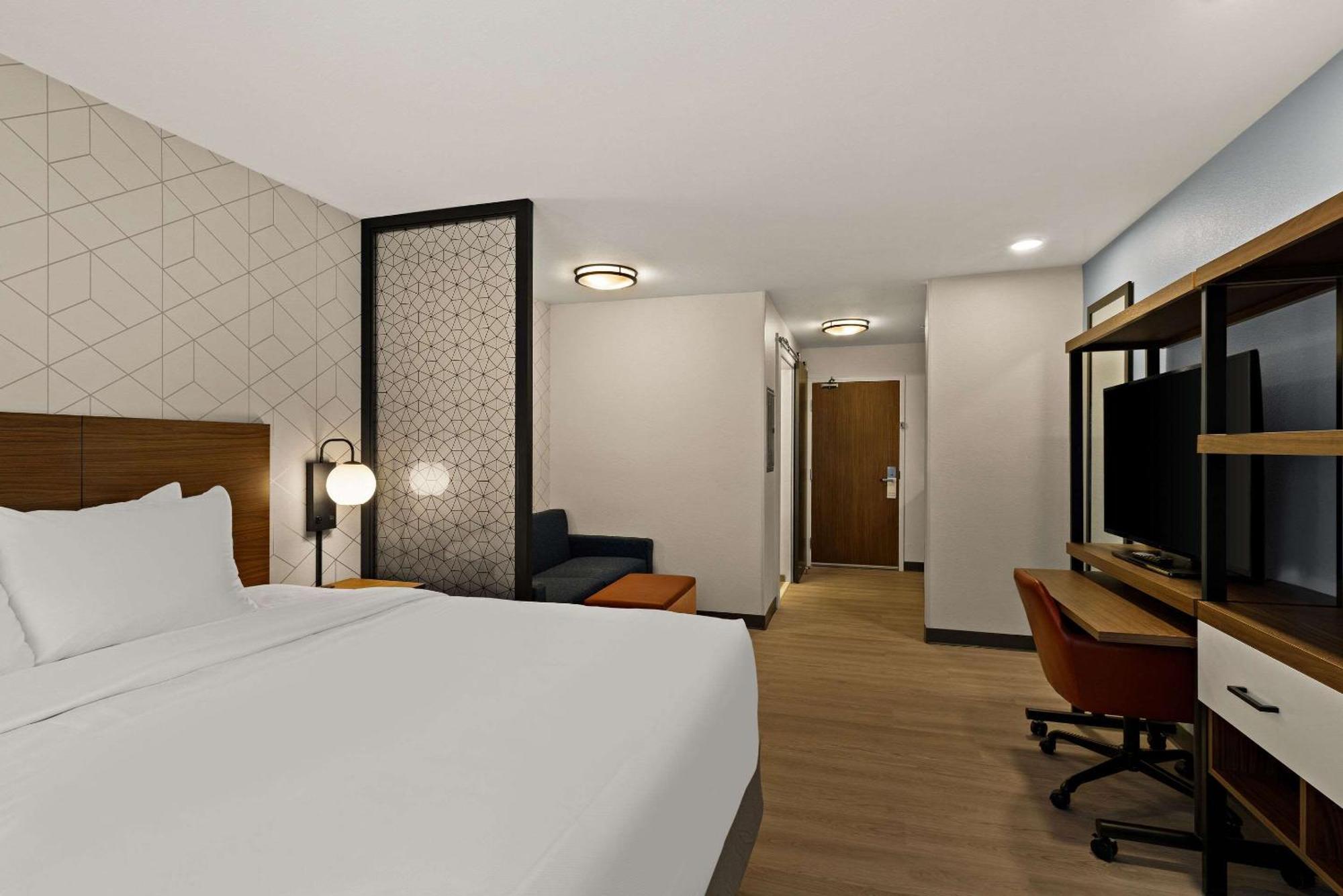Everhome Suites El Paso Airport Near Fort Bliss Loma Terrace 외부 사진